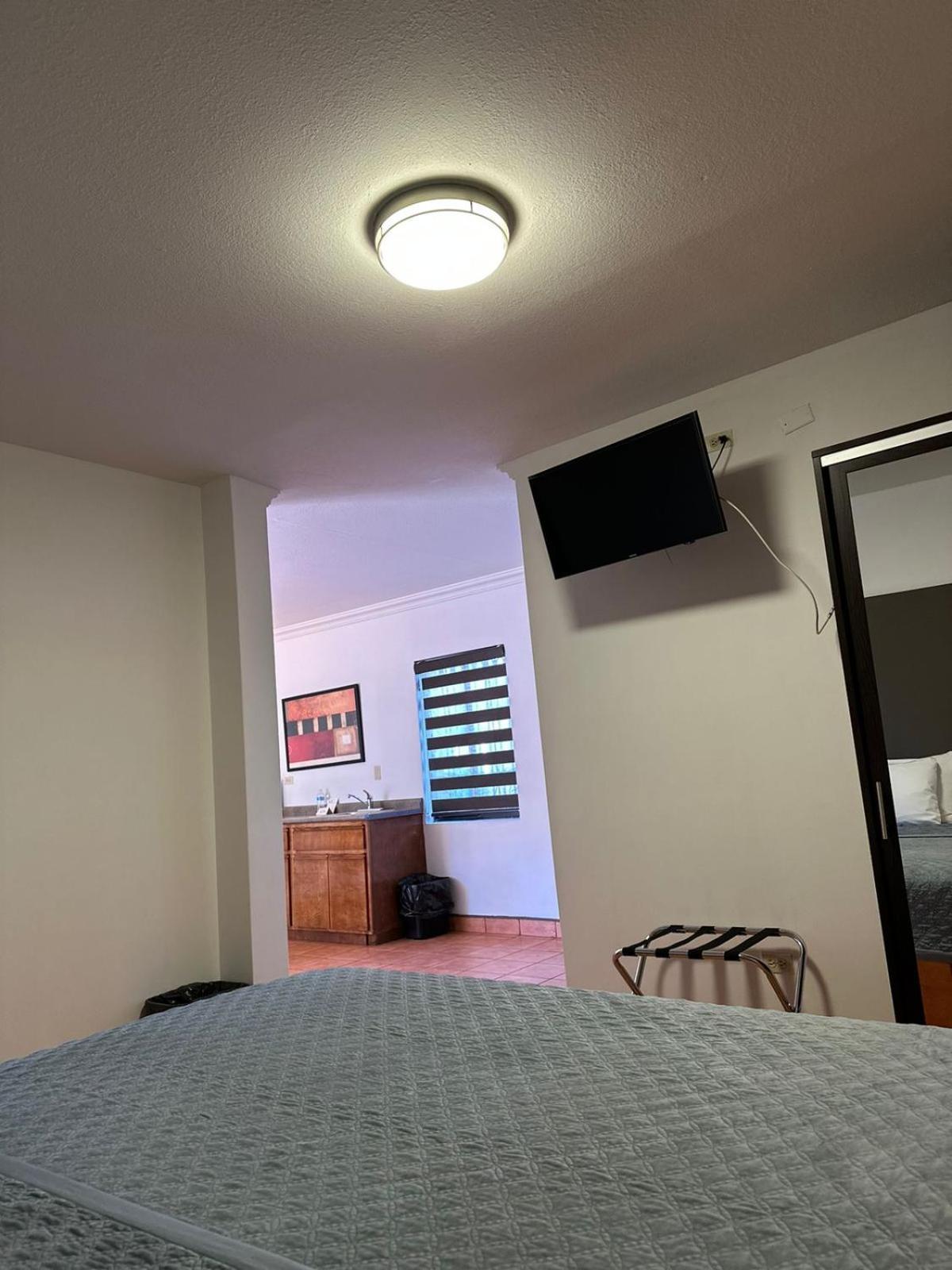Hotel Colonial De Nogales Nogales  エクステリア 写真
