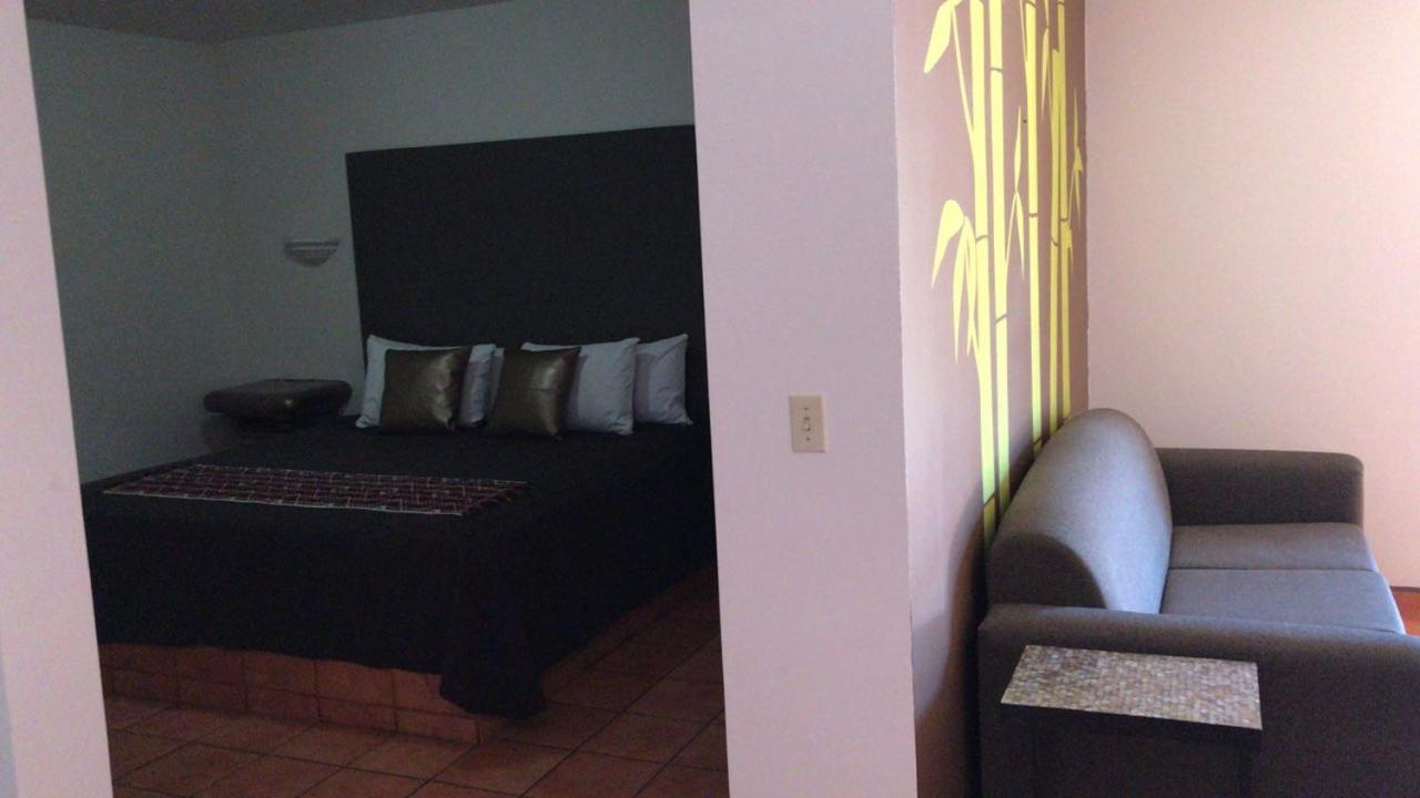 Hotel Colonial De Nogales Nogales  エクステリア 写真